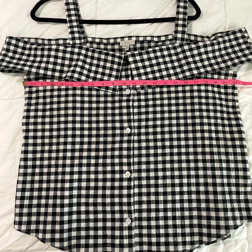 Clu Classic Black and White Checkered Off Shoulder Straps Top SZ M EUC - Picture 6 of 7